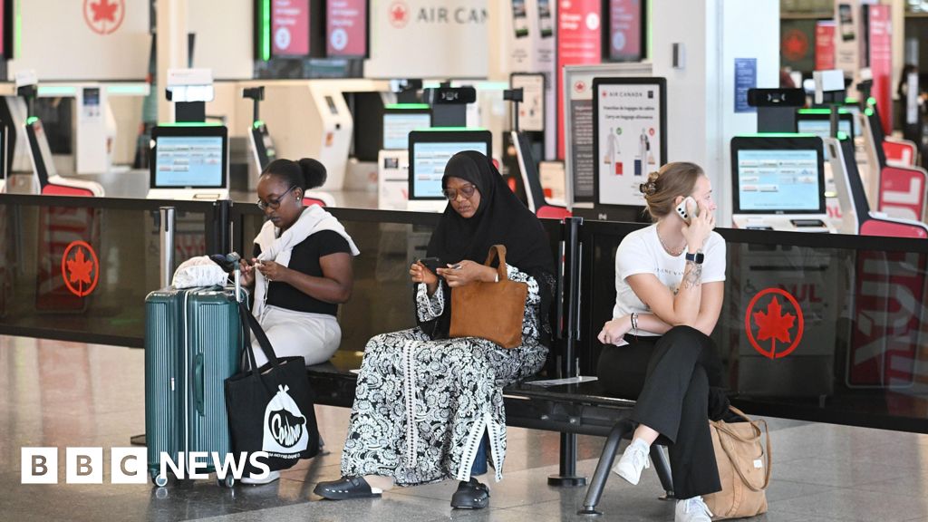 Air Canada to resume flights after deal struck with union