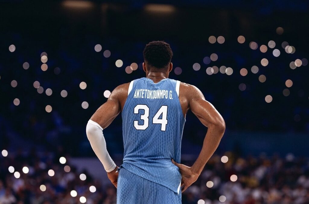 Giannis Antetokounmpo’s Slap on Teammate Goes Viral