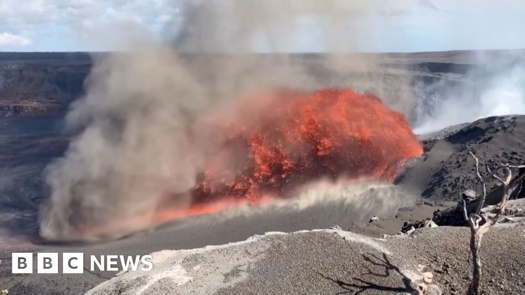 Hawaii's Kilauea volcano erupts creating lava fountain