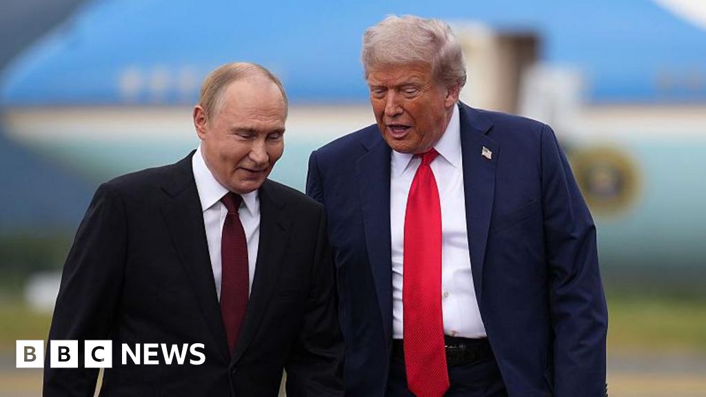 Kremlin plays down Zelensky talks as Trump warns Putin may not want 'to make deal'