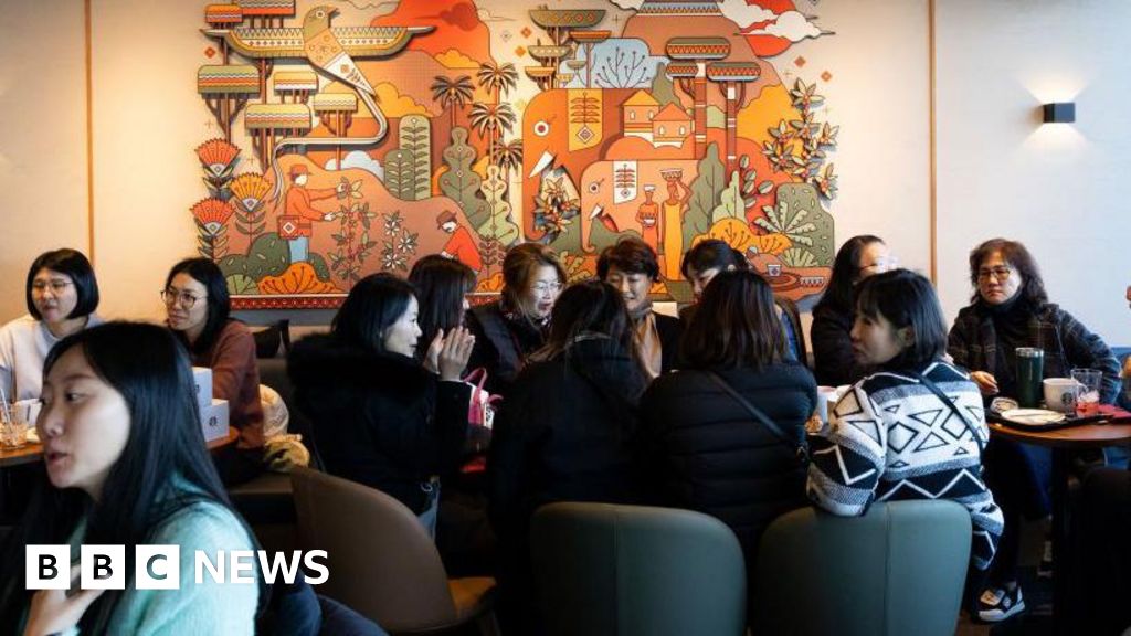 No printers and desktop PCs, Starbucks Korea tells customers