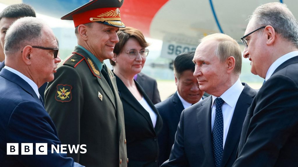 Putin and Modi in China for summit overshadowed by trade wars with US