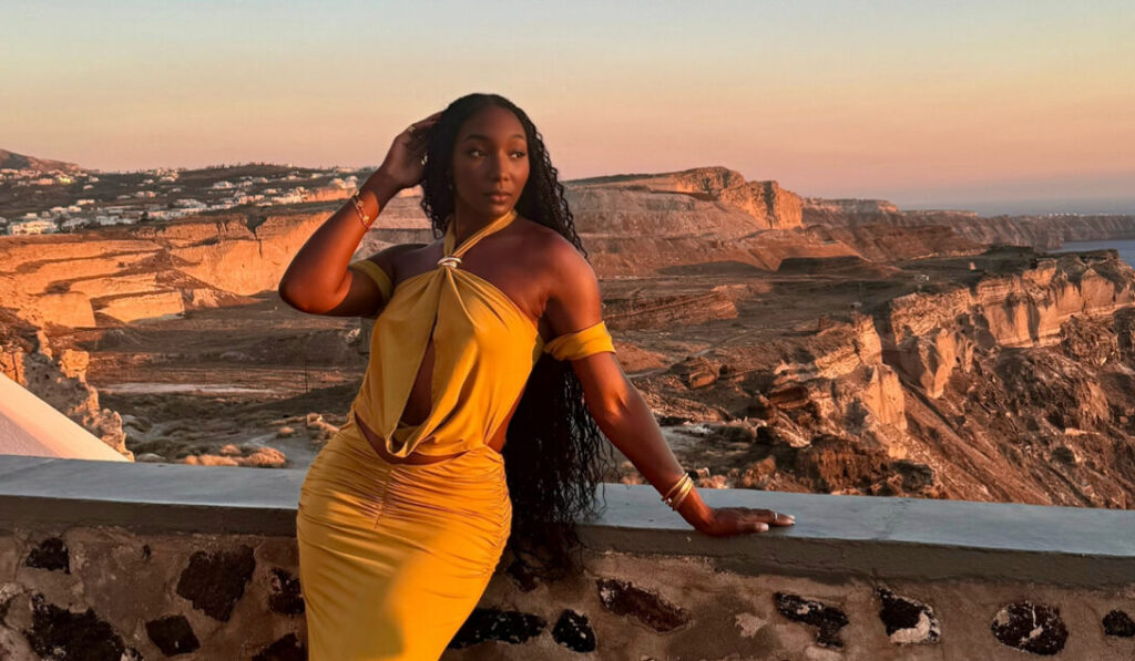 ‘Unacceptable’: Content Creator Goes Viral After Seatmate Allegedly Points Knife At Her On Flight