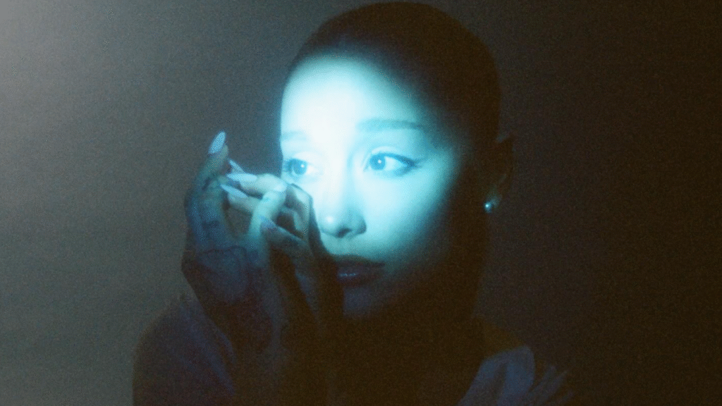 Ariana Grande Dominates 2025 VMAs — Thanks 'Therapists and Gay People' in Viral Speech