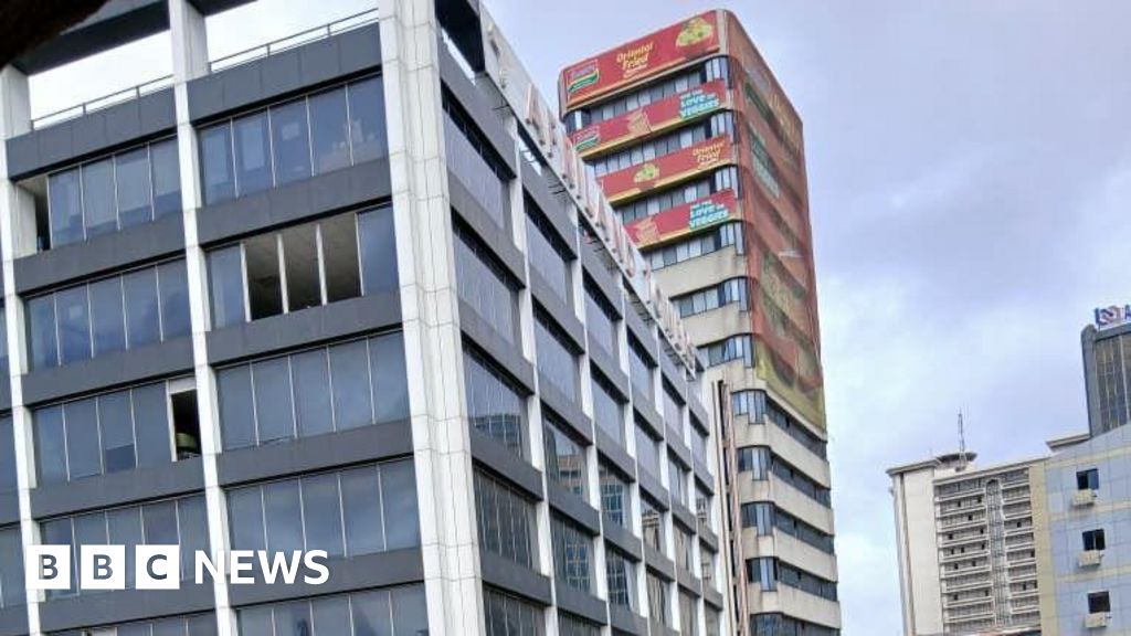 At least 10 dead in Lagos high-rise office building fire