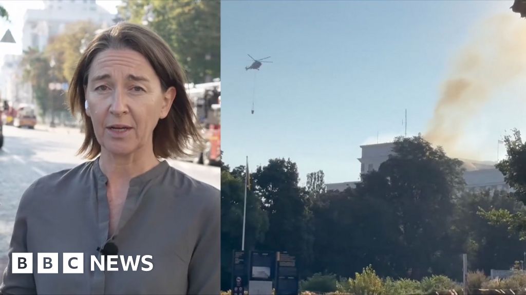 BBC at the scene of Ukrainian government building strike
