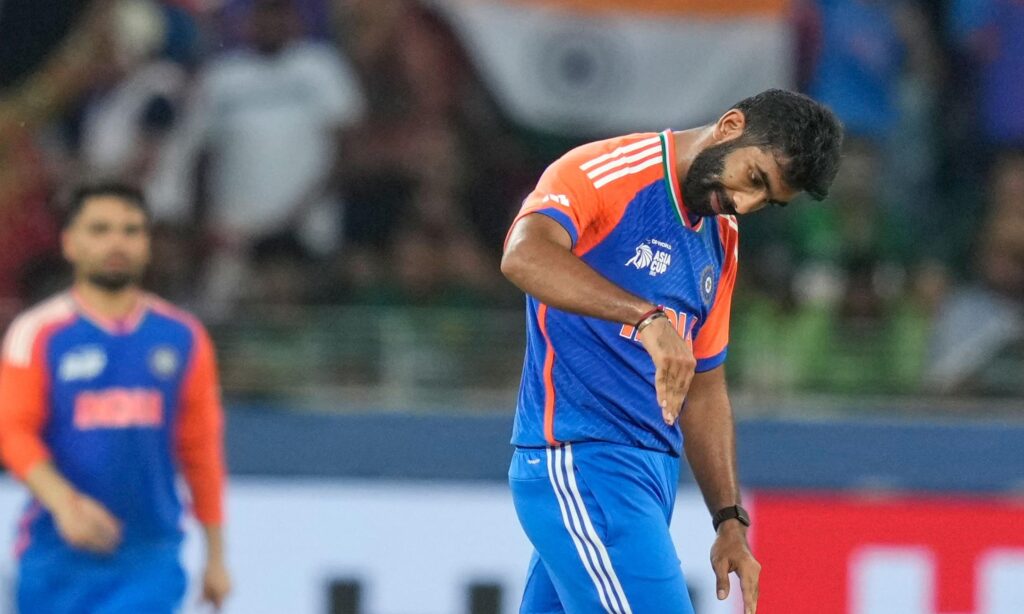 Bumrah's Plane Gesture to Haris Rauf in Asia Cup Final