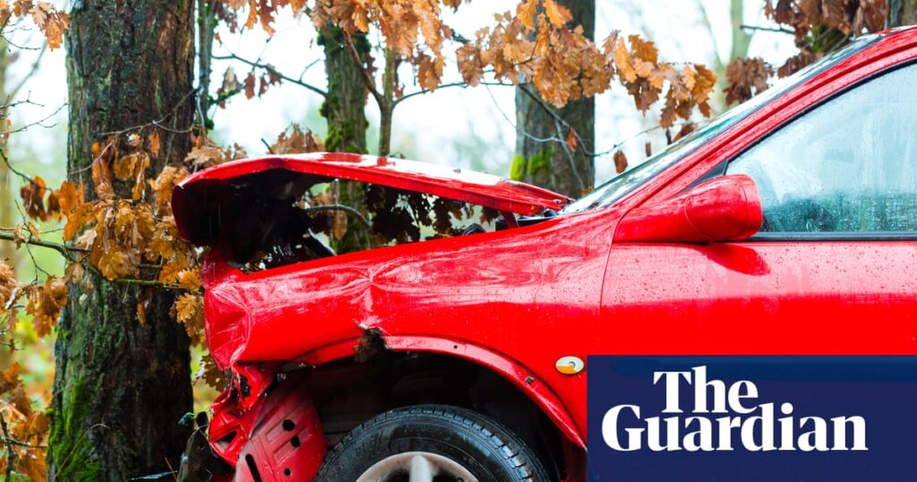 Car insurers to pay 270,000 drivers share of £200m compensation | Insurance