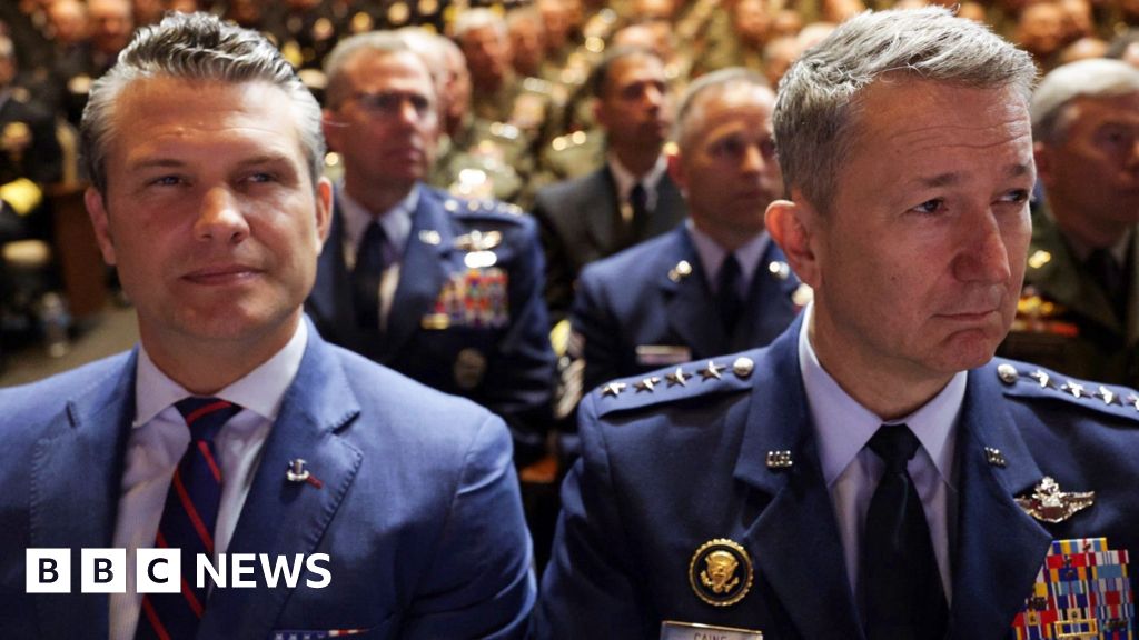 How Trump and Hegseth's gathering of top US generals unfolded