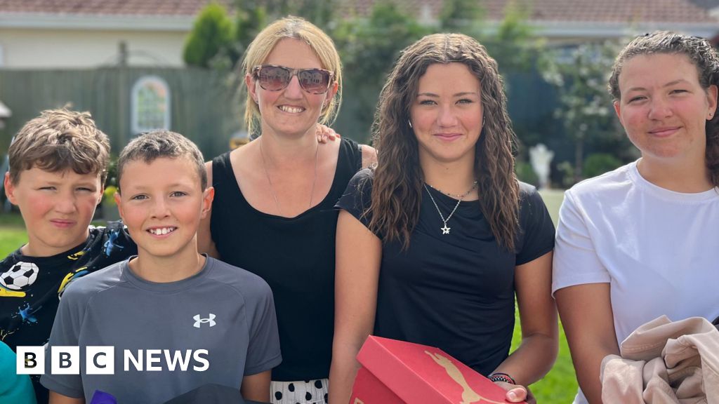 'Less of a stigma' on second-hand school uniforms