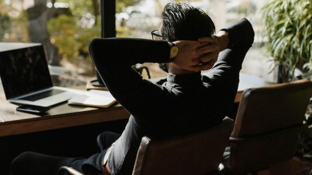 Man quits job in just 9 days cites stability as main reason Reddit post goes viral