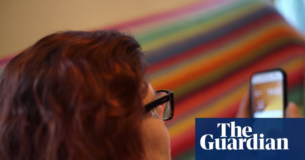 Mobile and broadband customers ‘losing out because of murky contract practices’ | Mobile phones