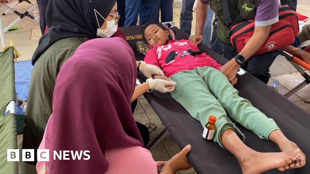 Over 1,000 children fall ill from free school lunches