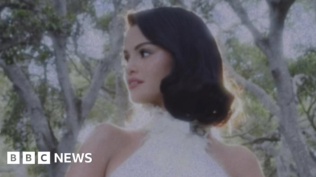 Selena Gomez marries music producer Benny Blanco in California