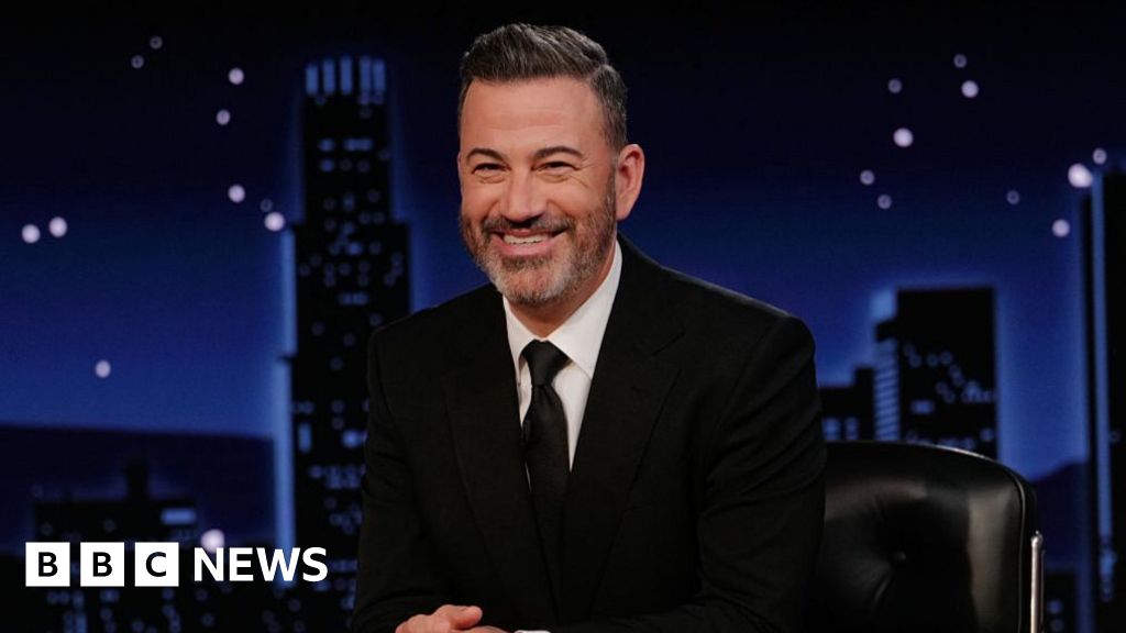 Trump says TV networks 'against' him should 'maybe' lose licence after Kimmel suspension