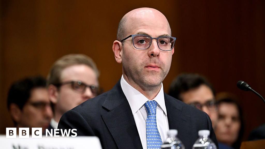 Trump's Fed pick Stephen Miran says he will keep White House job