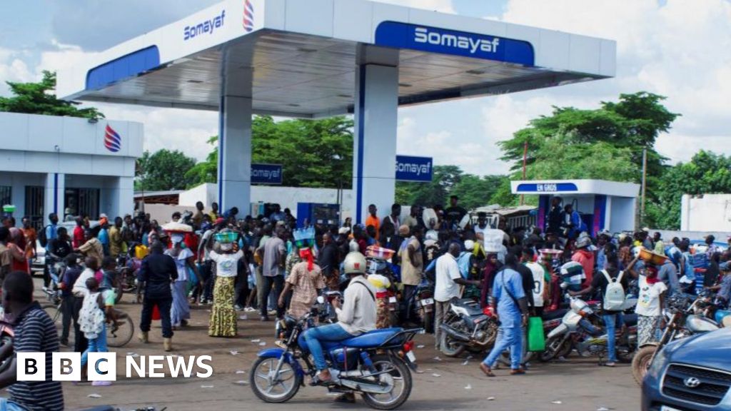 'Business is at a standstill' - Mali jihadists' fuel blockade hits the capital