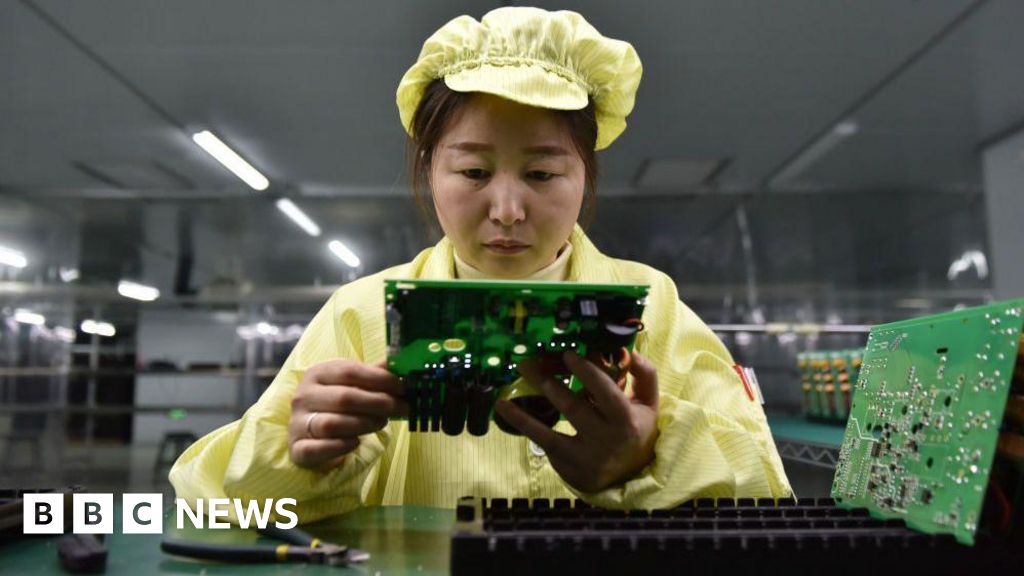 China's economic growth slows as trade tensions with US flare up