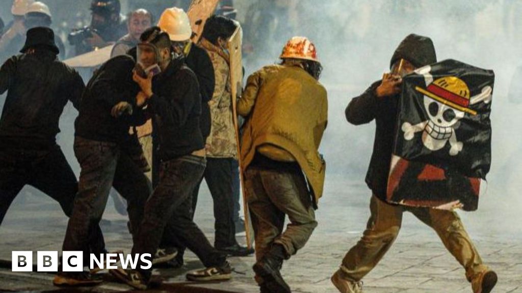 Clashes between police and Gen Z protesters in Peru leave one dead