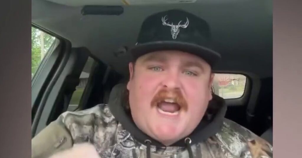 Country singer goes viral for criticizing ICE raids as genre sees shift in fan base 