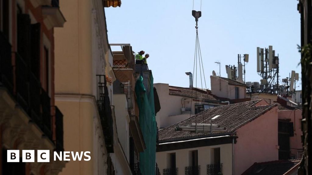 Four found dead after rescue operation