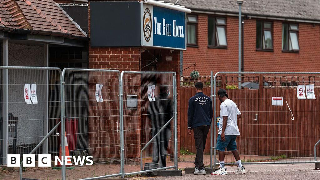 Home Office 'squandered billions' on asylum accommodation, MPs say