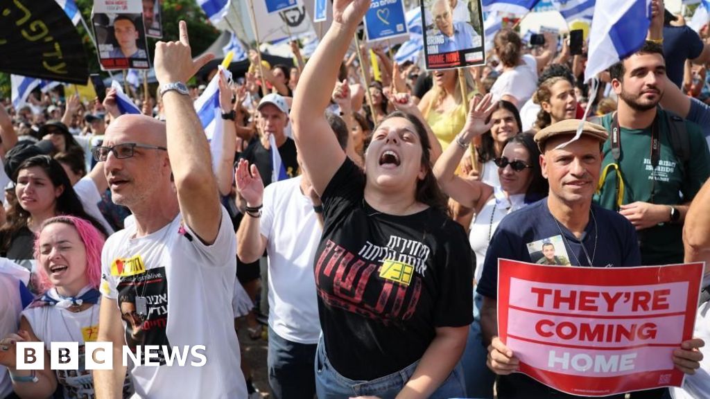 Israeli hostages and Palestinian detainees are freed as Trump hails 'historic dawn' in Middle East