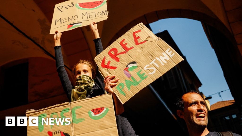 Italians stage strike in support of Palestinians