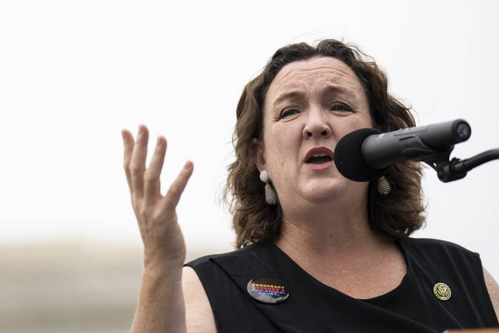 Katie Porter Apologizes for Behavior in Viral Videos at First Public Forum