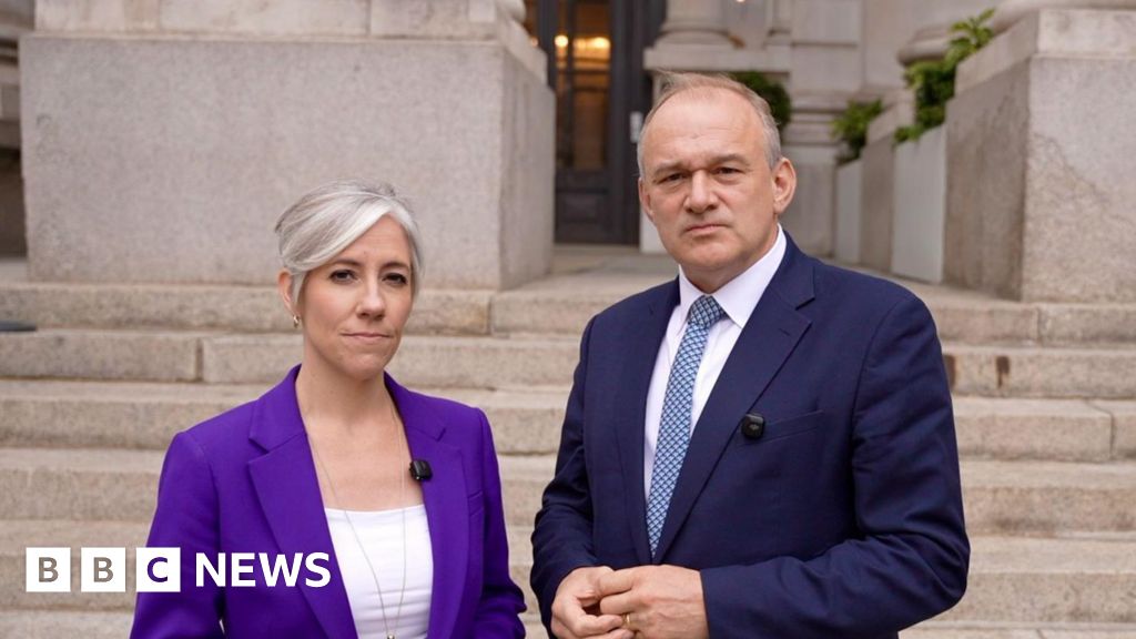 Lib Dems back Bank of England after Farage criticism