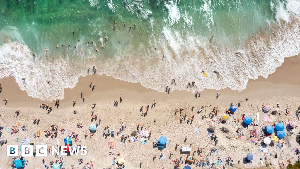 Mysterious 'warm blob' breaks records in the North Pacific Ocean