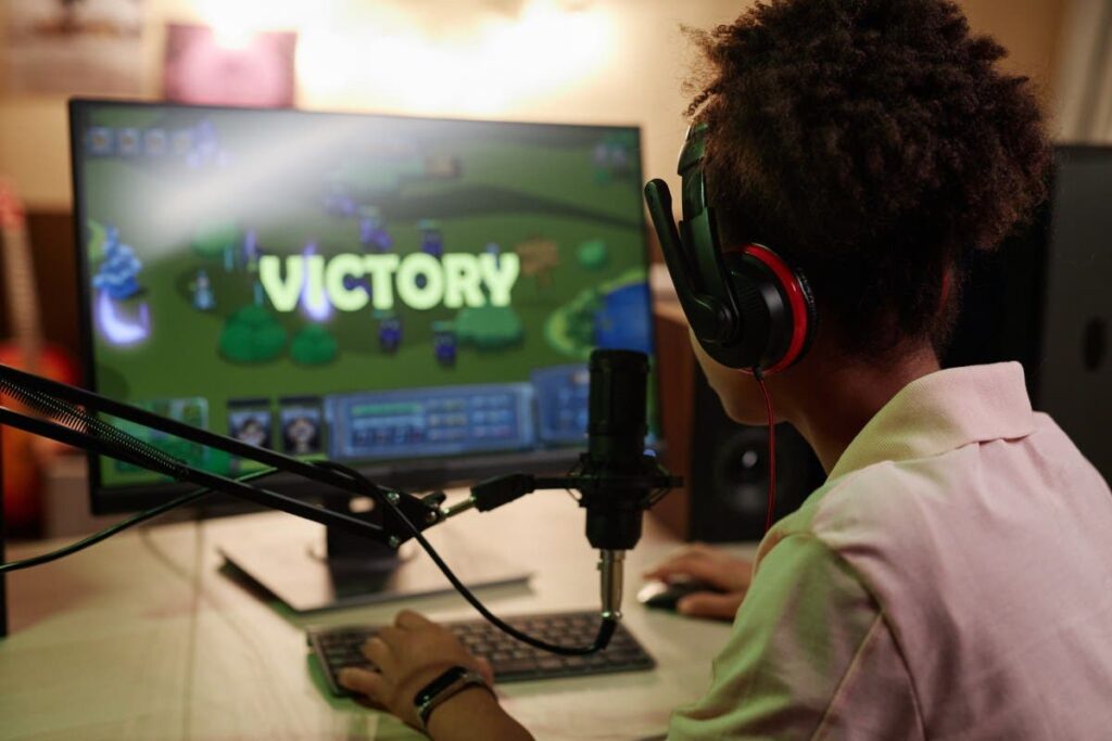 Parent’s Bewilderment Over How Daughter Speaks Goes Viral: ‘I’m Not Old’