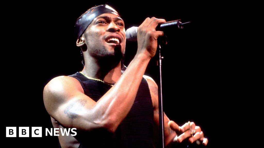 R&B singer D’Angelo dead at 51