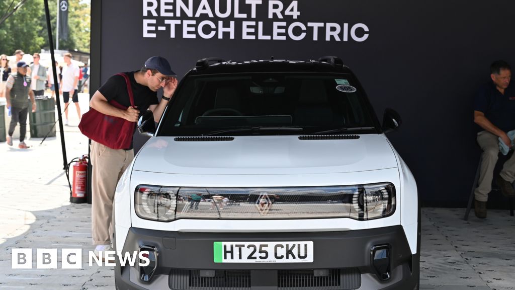 Renault's UK customers told to be vigilant after cyber-attack