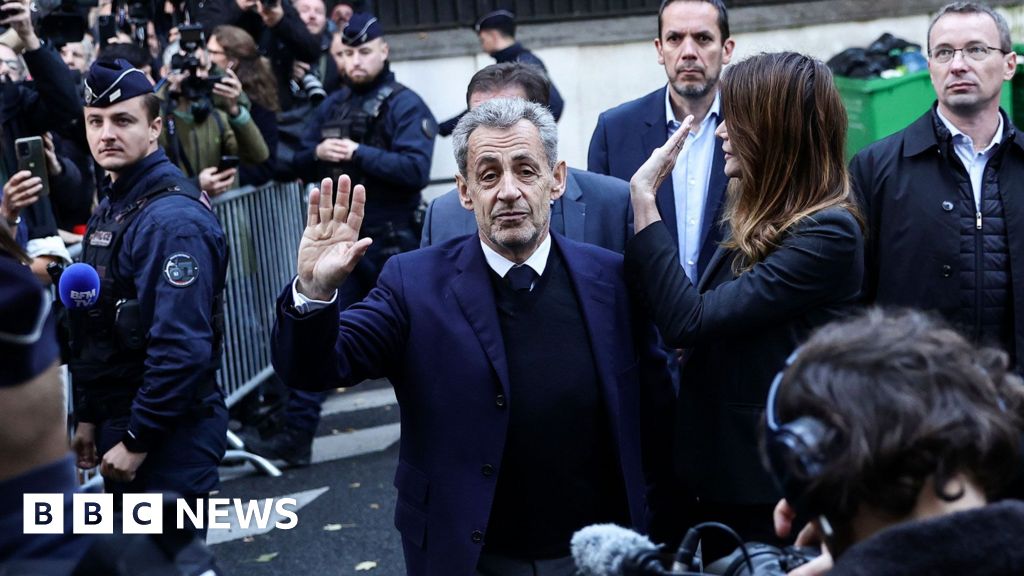 Sarkozy enters jail over campaign financing