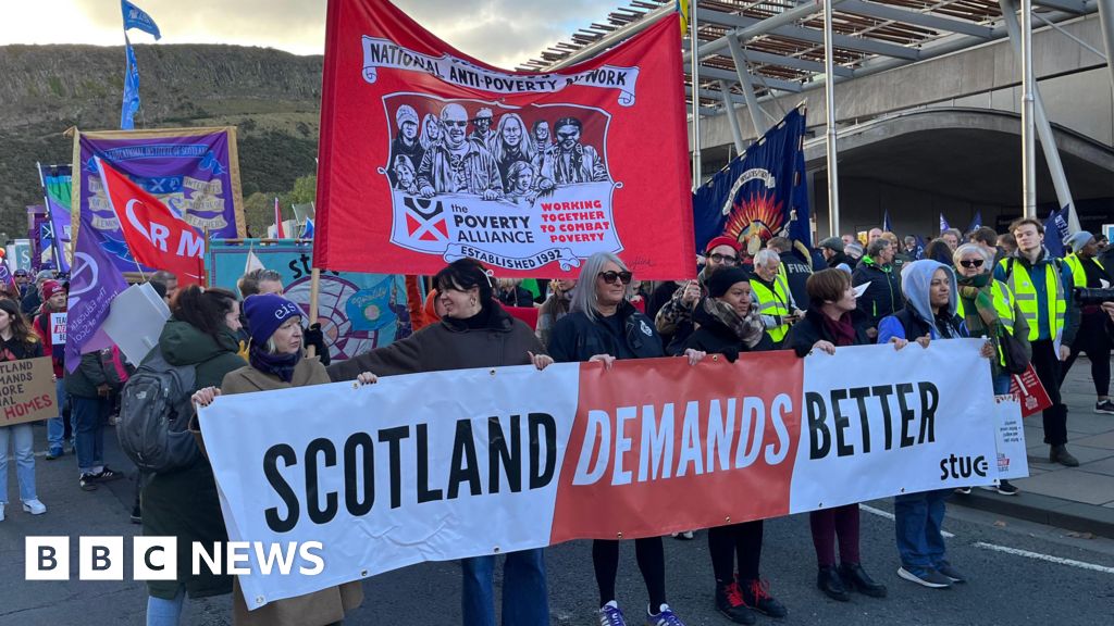 Thousands march in Edinburgh calling for action to end poverty