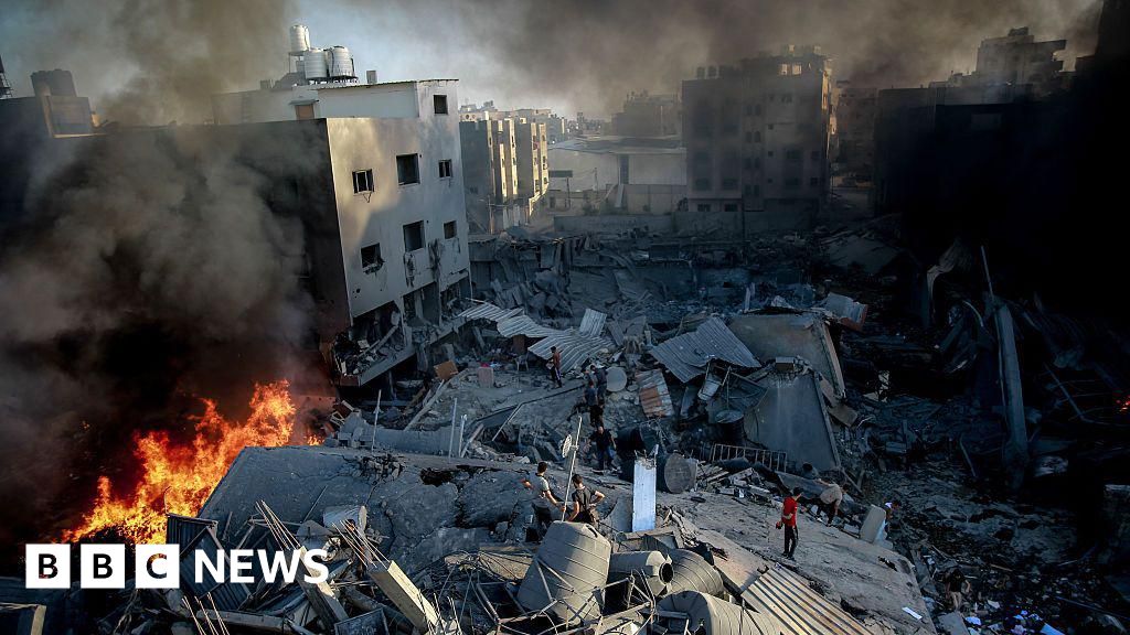 Trump peace plan 'ignores interests of Palestinian people', Hamas official tells BBC