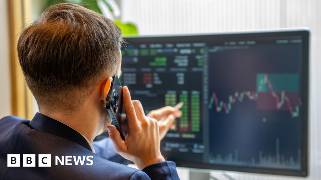 UK stock market hit by nerves over US banks