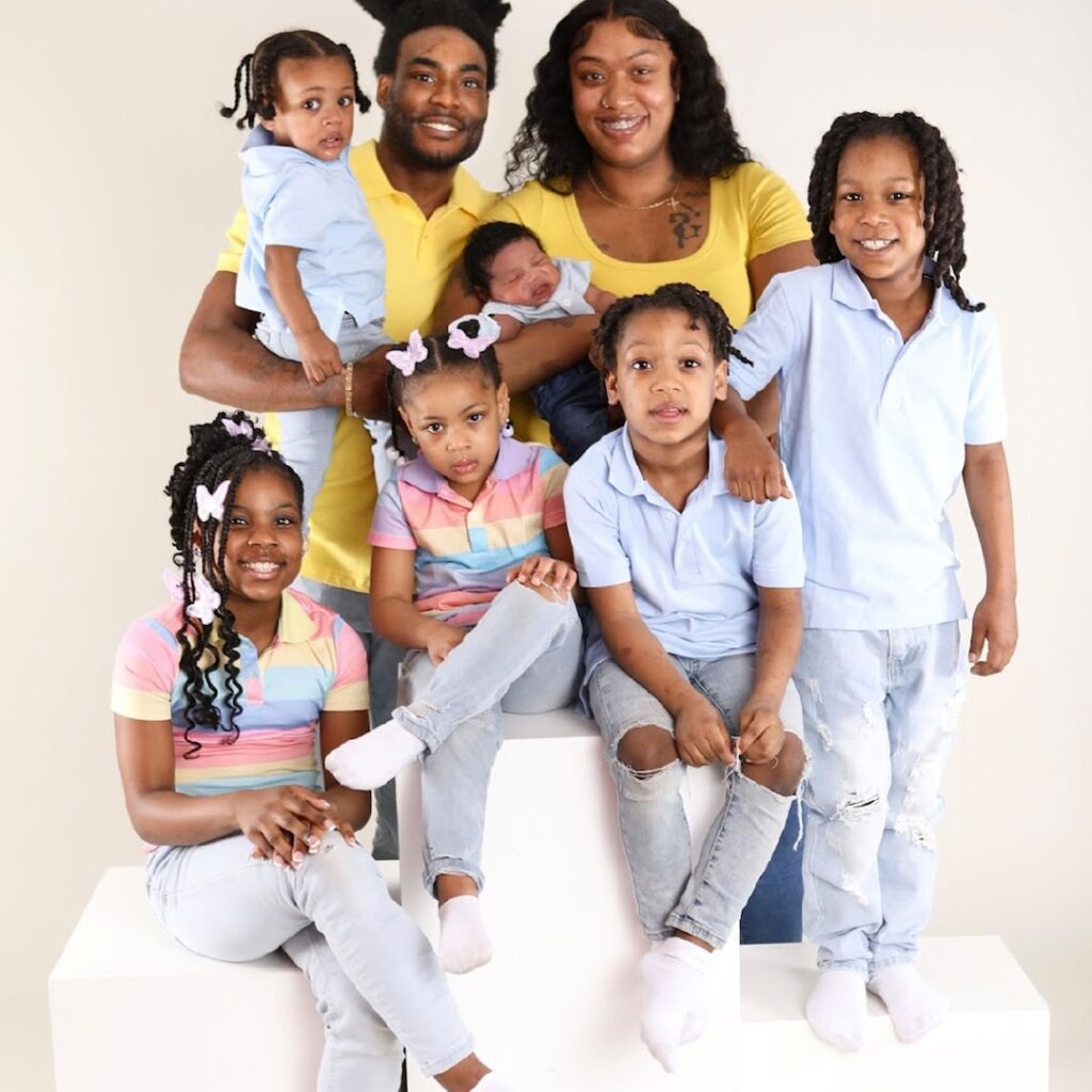 Virginia Family Goes Viral After Giving 6 Kids the Same Name—But With a Unique Twist - E! Online