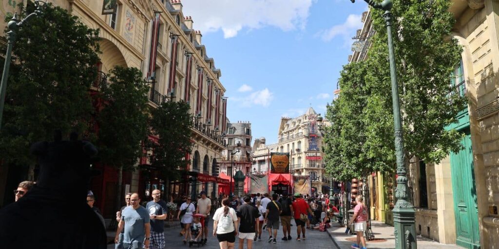 Wizarding World’s Festive Display Goes Viral for Its Accidental Phallic Form