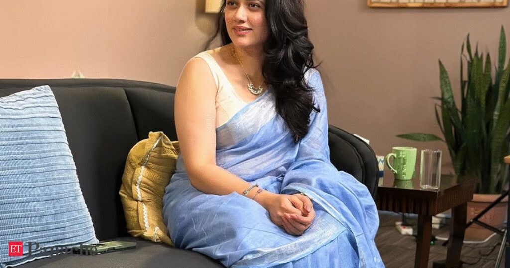 After viral fame, internet crush Girija Oak, the girl in blue saree, shares her auto-rickshaw struggles and other parents reaction at her son's school