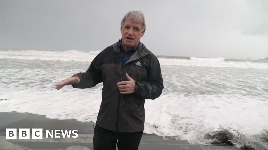 BBC on Luzon Island as super typhoon nears Philippines