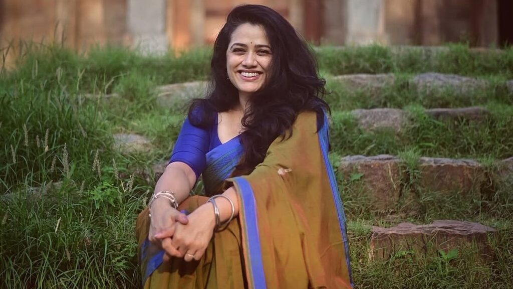 Girija Oak Condemns AI-Morphed Images After Viral Blue Saree Interview: ‘Objectified Beyond Comfort’