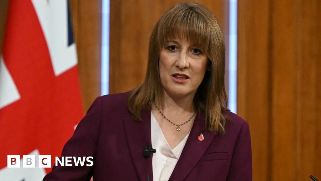 Government borrowing costs jump on reports of Reeves dropping income tax rise