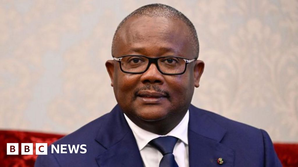 Guinea-Bissau’s ousted President Umaro Sissoco Embaló flees to Senegal after coup