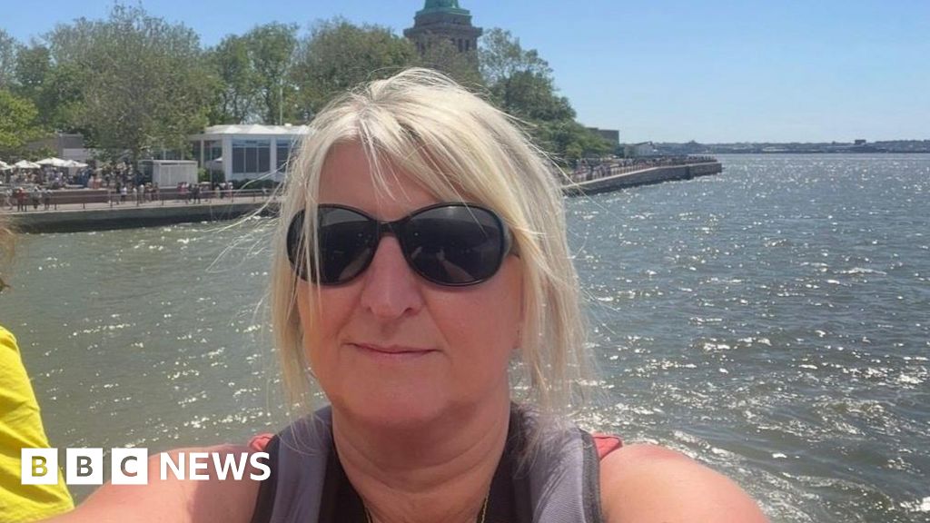 HMRC to review thousands of suspended payments