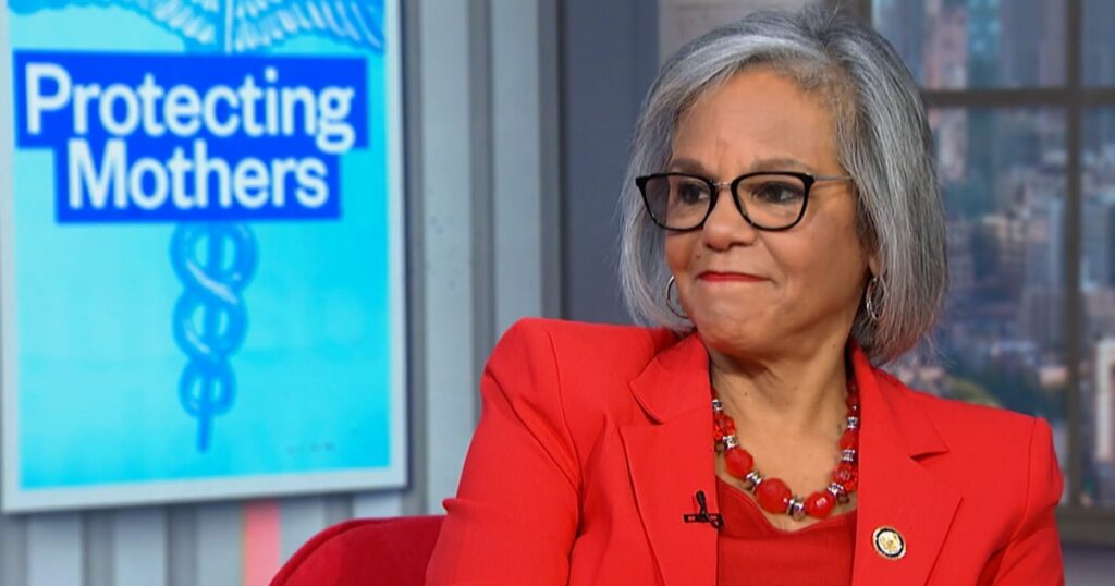 Illinois congresswoman proposes new maternal health bill in response to viral video