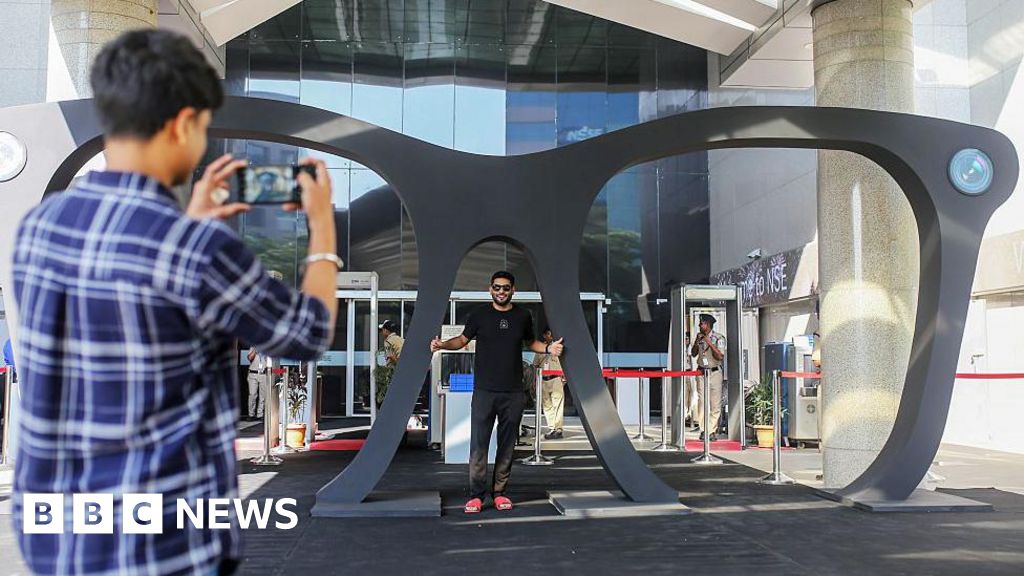 India's tech start-ups fire up public markets amid valuation concerns