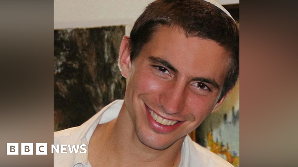 Israel receives body of soldier killed in 2014