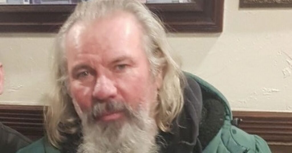 Man Utd icon who went viral even has fellow club legends fooled with unrecognisable look